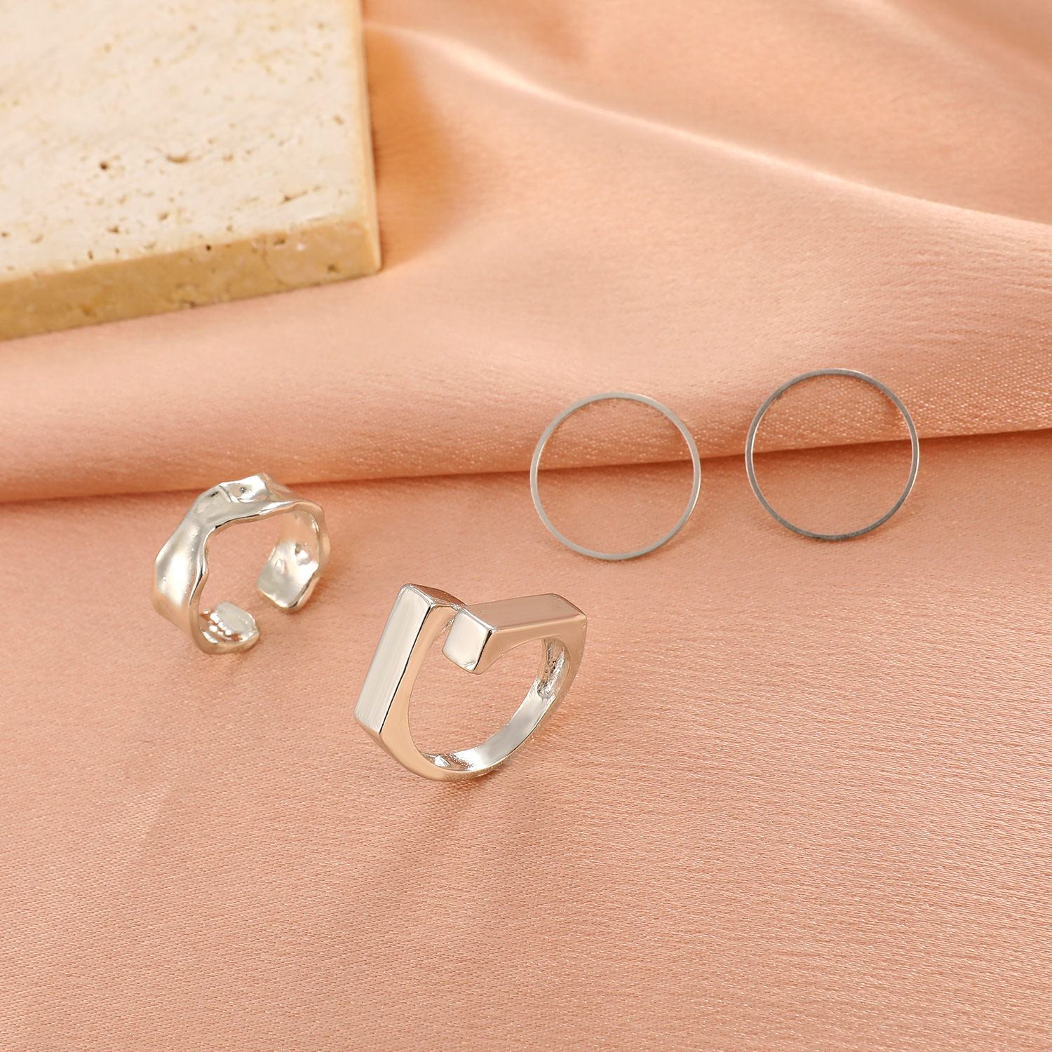 Simple Style Geometric Irregular Alloy Open Ring Four-piece Set display picture 4
