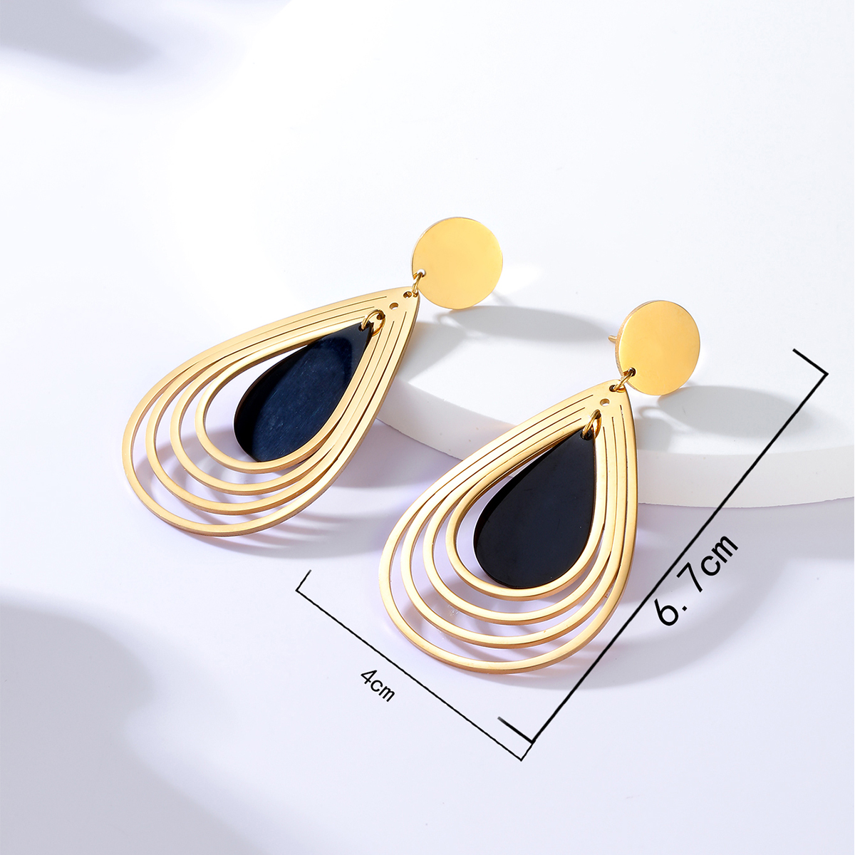 Fashion Water Drop 18k Gold Plating Multi-layer Steel Earrings display picture 2