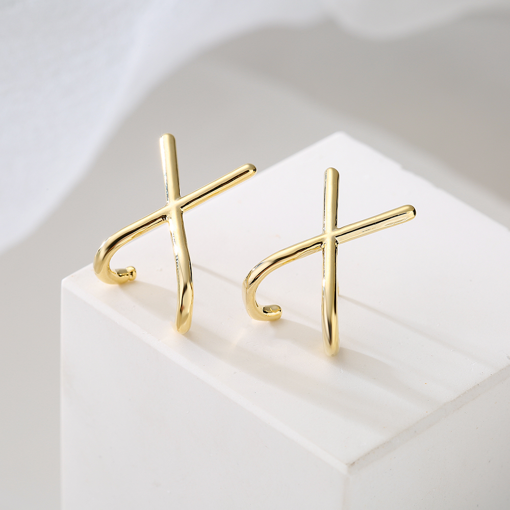 New Style Copper Plated 18k Gold Cross Geometric Stud Earrings display picture 3