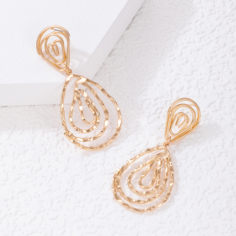 Fashion Simple Geometric Triangle Spiral Hollowed Drop Shape Alloy Earrings display picture 3