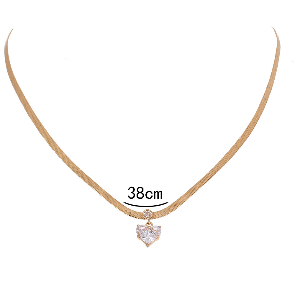 Simple Fashion Zircon Heart-shaped Pendant Pearl Snake Bones Alloy Necklace display picture 3