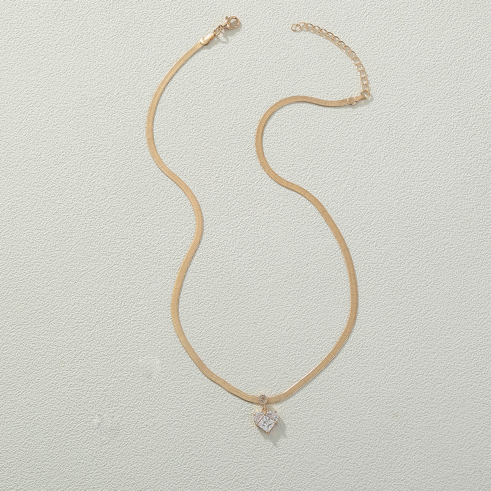 Corazón De Circón De Moda Simple-colgante Con Forma De Perla Collar De Aleación De Huesos De Serpiente display picture 9