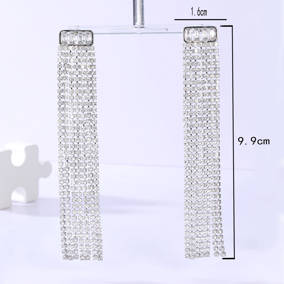 Fashion Simple Copper Plating 18k Platinum Rhinestone-encrusted Tassel Long Earrings display picture 1