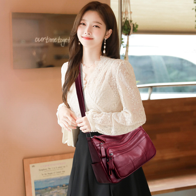 Women's New Fashion Soft Leather Shoulder Messenger Solid Color Bag display picture 2