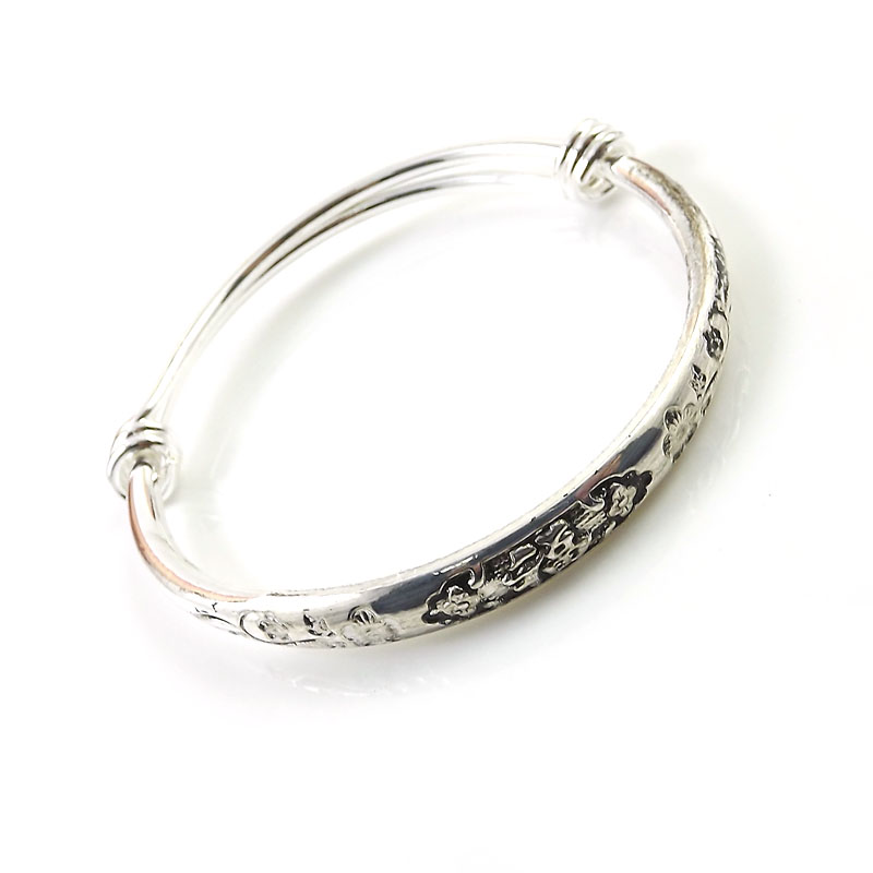Retro Silver Distressed Carved Bangle Ornament Push-pull Adjustable Alloy Bracelet display picture 2