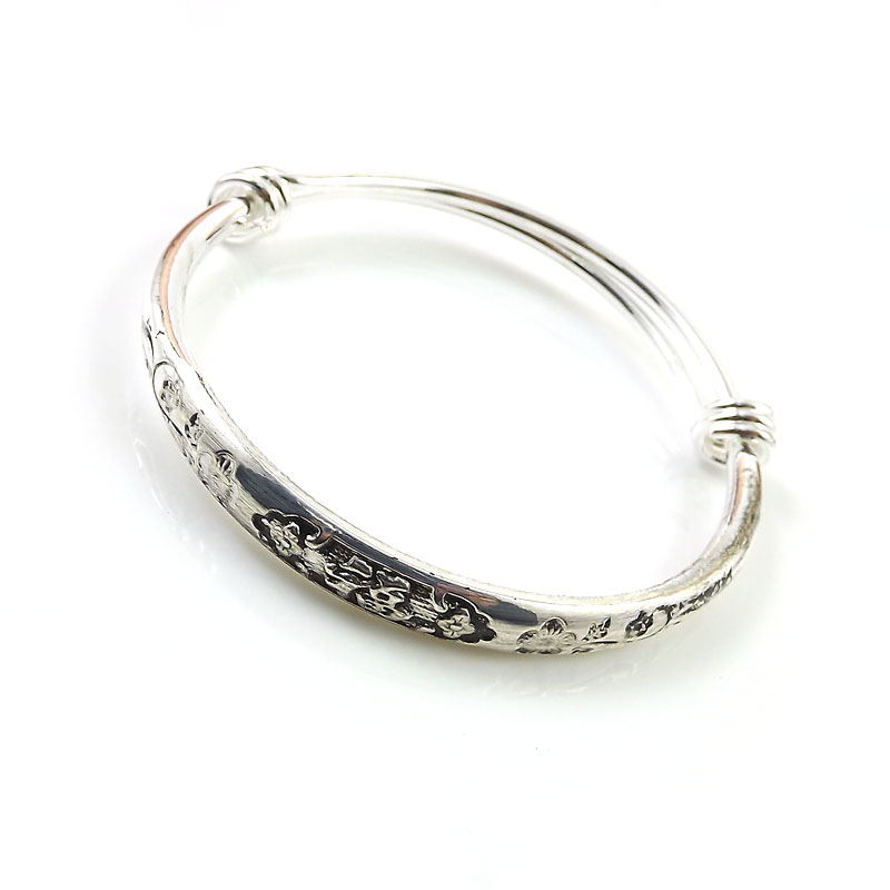 Retro Silver Distressed Carved Bangle Ornament Push-pull Adjustable Alloy Bracelet display picture 3