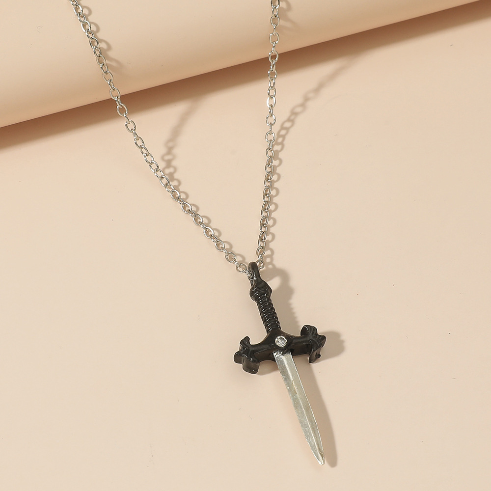 Fashion Retro Ancient Sword Shape Pendant Alloy Necklace display picture 3