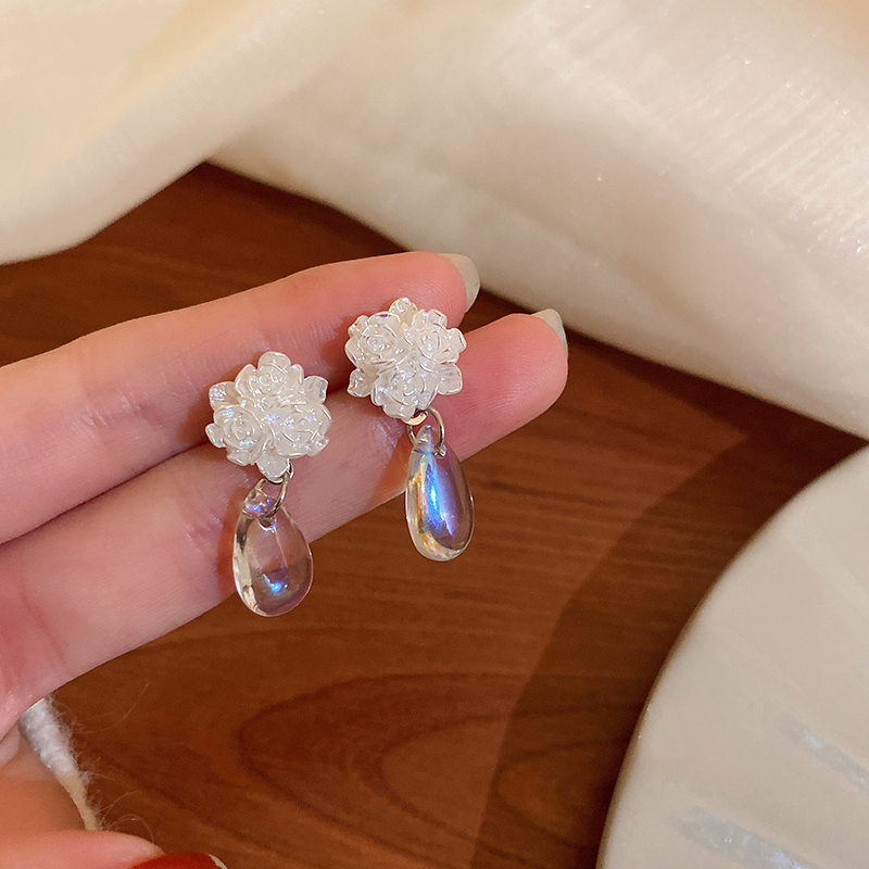Mode Harz Blume Ohrringe Täglich Eingelegter Kristall Kristall Drop Ohrringe Als Bild display picture 1