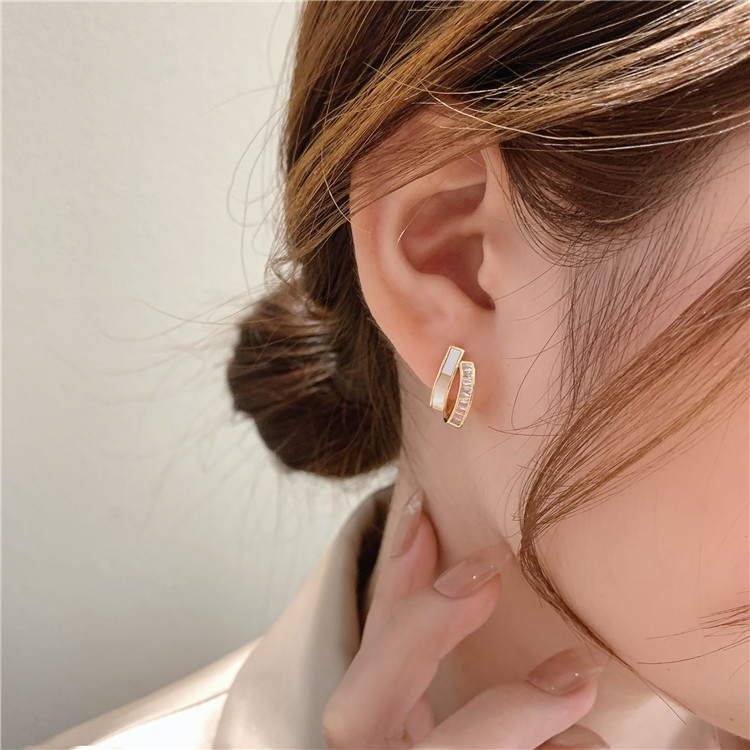 Fashion Alloy Geometric Earrings Shopping Electroplating Enamel Hoop Earrings As Picture display picture 4