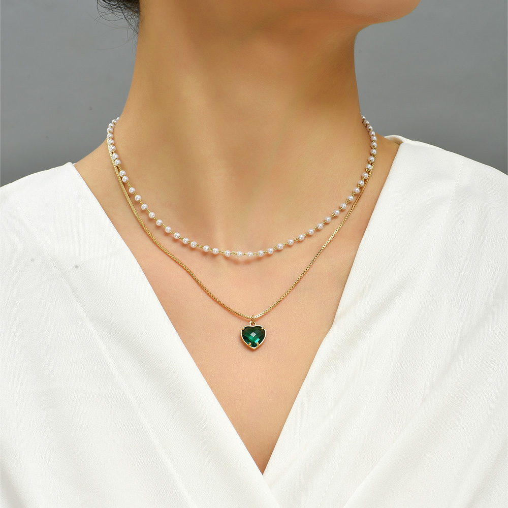 Alloy Copper Dark Green Heart-shaped Zircon Pendant Artificial Pearl Necklace display picture 7