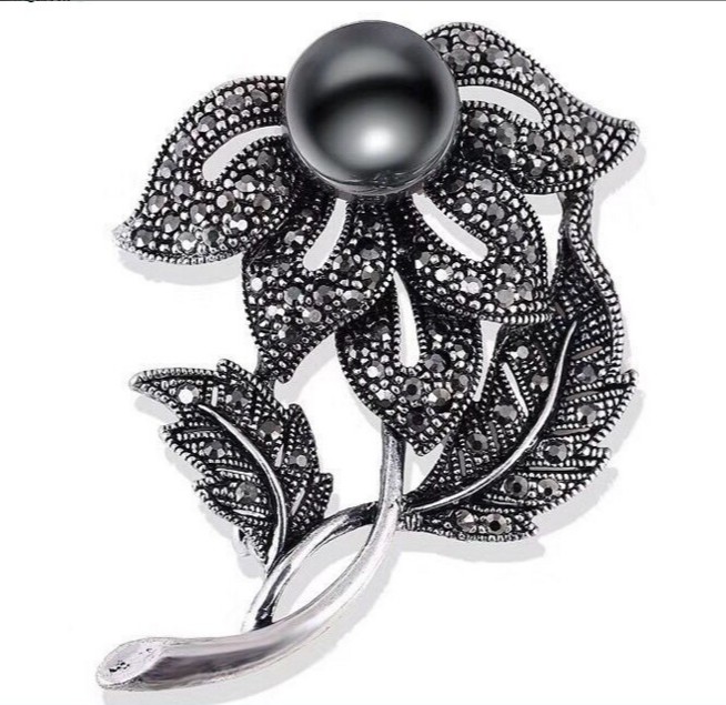 Fashion Vintage Black Rhinestone Pearl Inlaid Big Bow Flower Brooch display picture 1