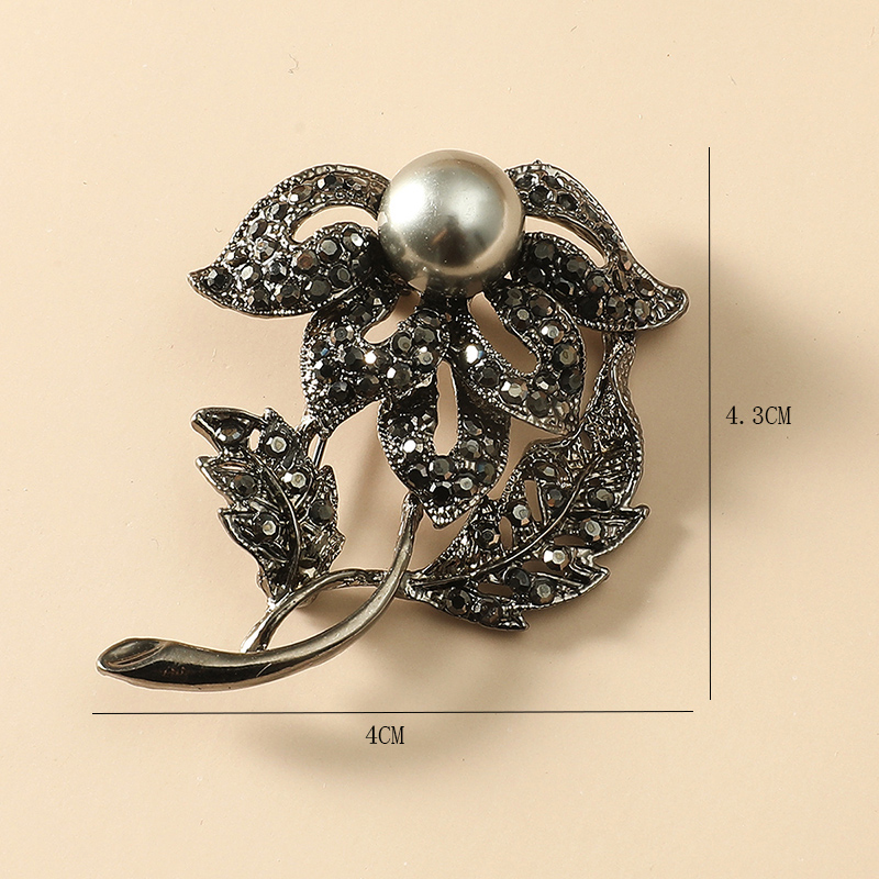 Fashion Vintage Black Rhinestone Pearl Inlaid Big Bow Flower Brooch display picture 5
