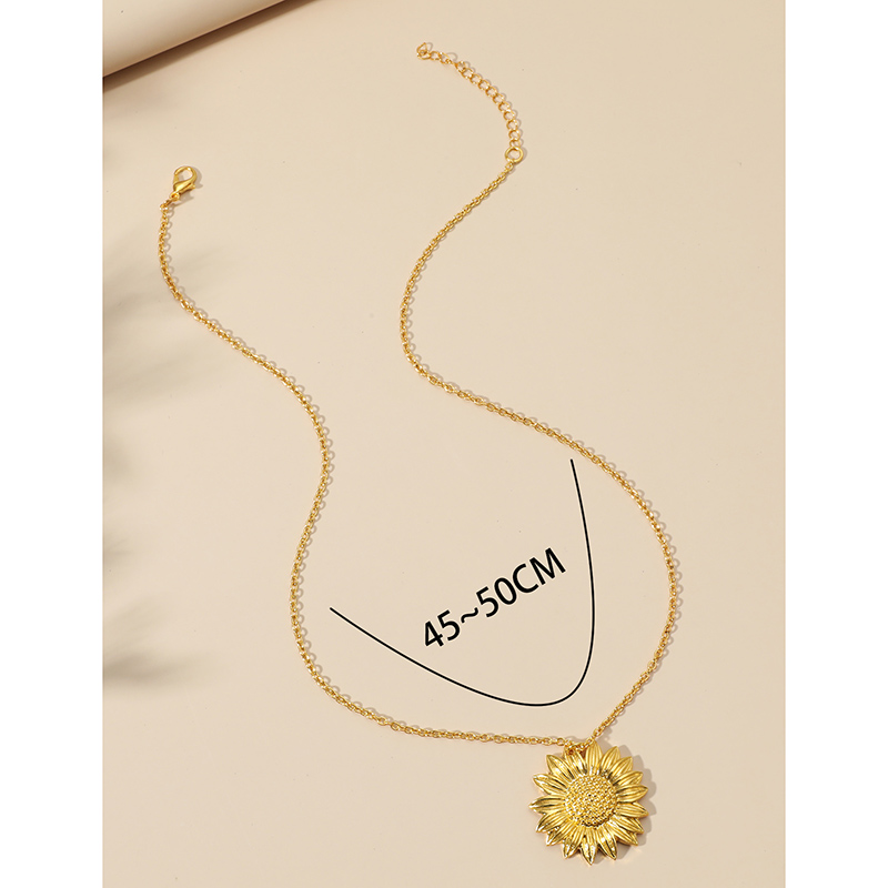 New Simple Cute Golden Sunflower Pendant Clavicle Chain Necklace display picture 6