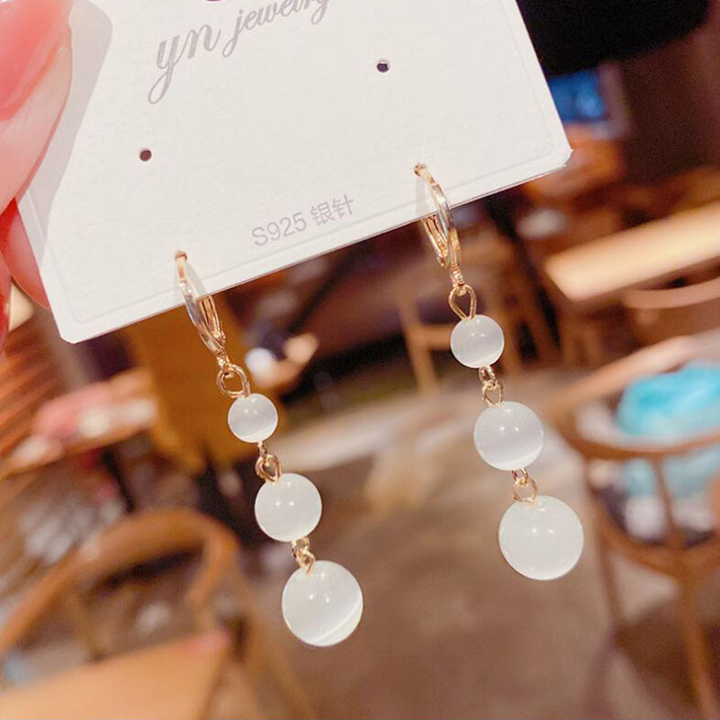Neue Mode Elegante Opal Perlen Ohrringe Frauen Großhandel display picture 1