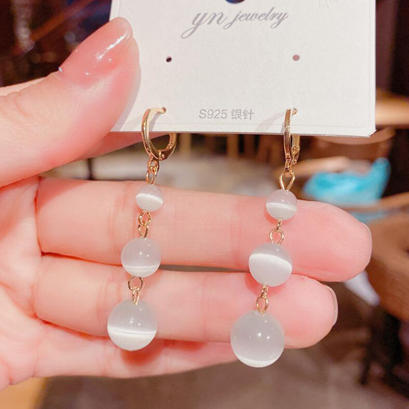 Neue Mode Elegante Opal Perlen Ohrringe Frauen Großhandel display picture 2