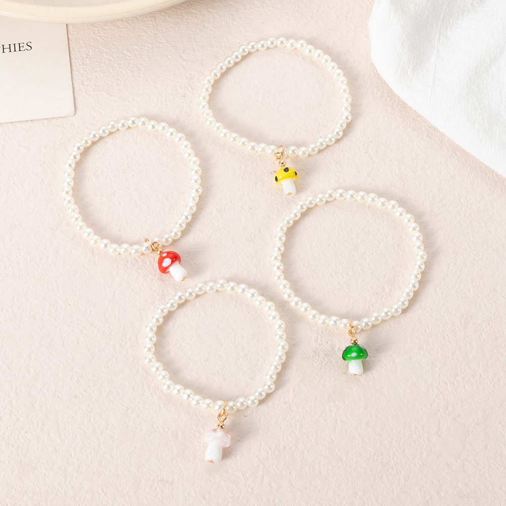Fashion Cute Colorful Mushroom Pearl Beaded Bracelet Women display picture 2