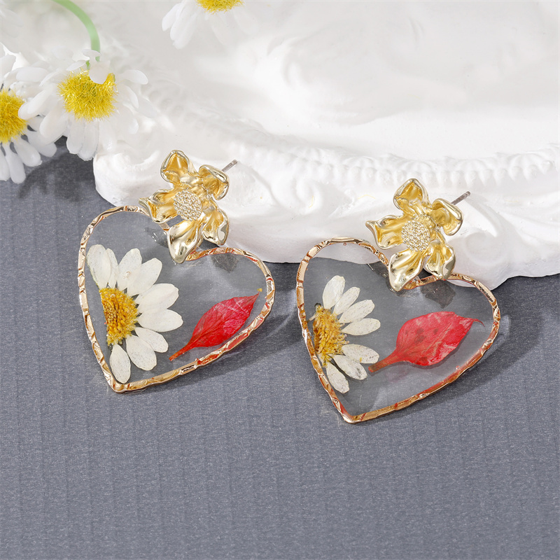 Neue Stil Kreative Rose Getrocknete Blume Schmetterling Herz-förmigen Anhänger Ohrringe display picture 3