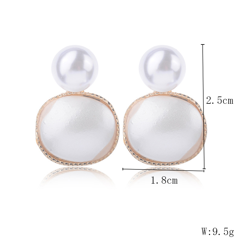 Elegant Alloy Geometric Earrings Daily Plating Pearl Drop Earrings 1 Set display picture 1