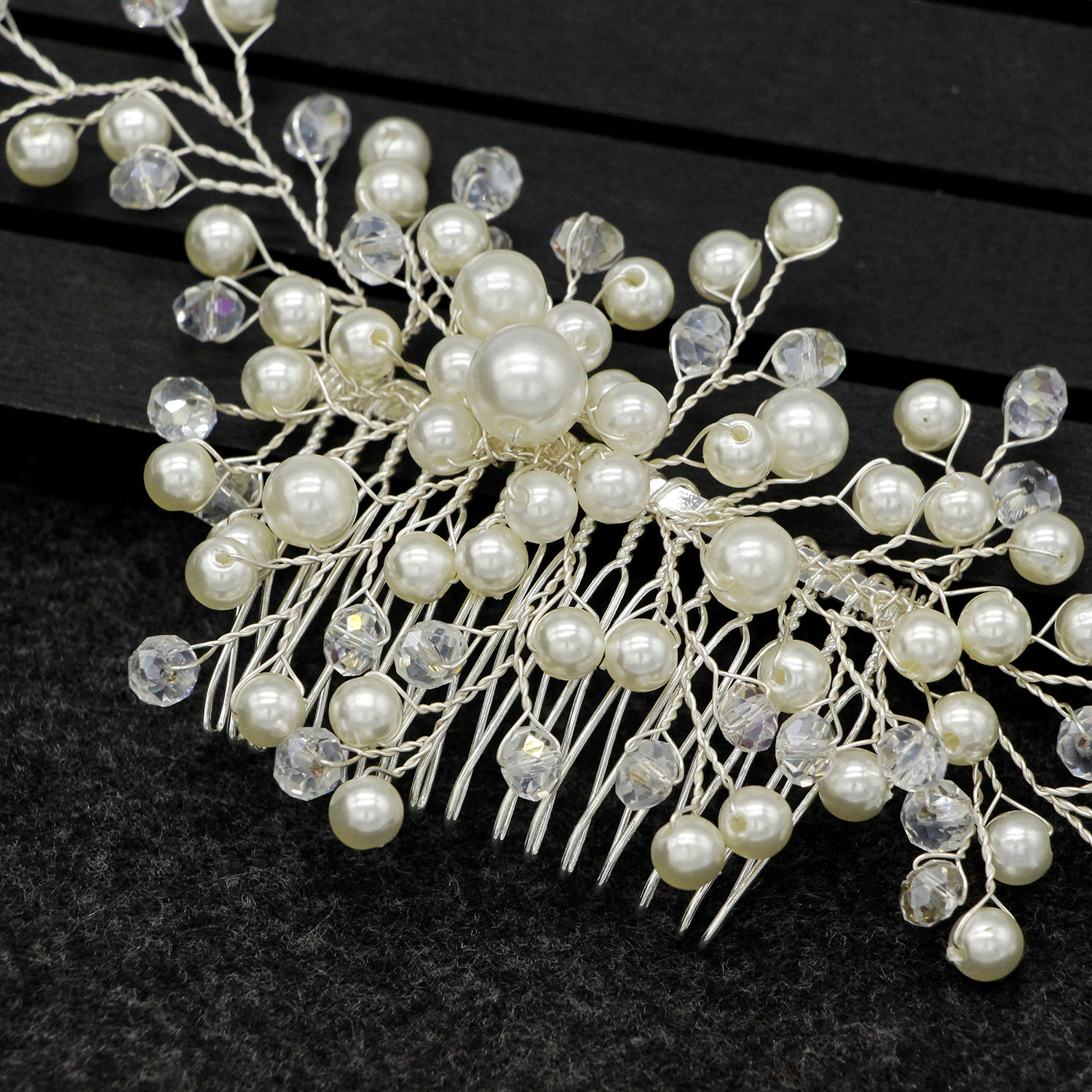 New Fashion Handmade Solid Color Pearl Decor Headdress display picture 3