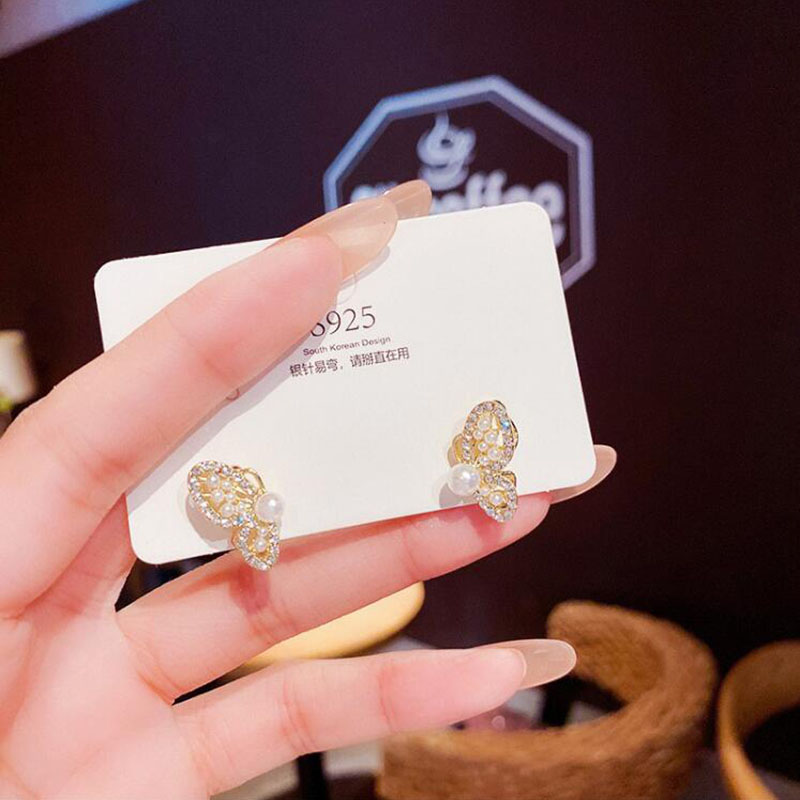 Fashion Butterfly Shaped Inlay Rhinestone Pearl Alloy Ear Studs display picture 4