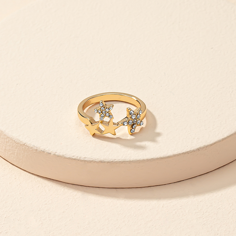Cinco De Oro De Moda-anillo De Aleación De Diamantes De Imitación Con Incrustaciones De Estrellas display picture 3