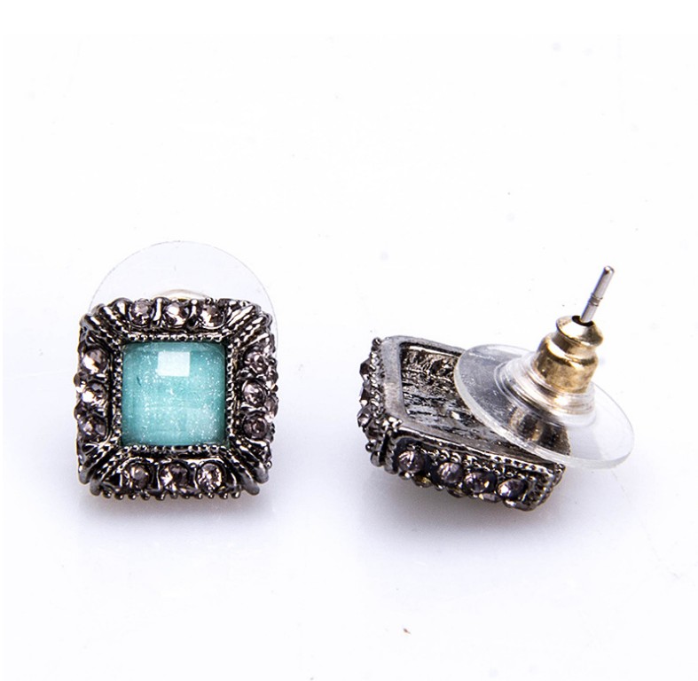 Ethnic Retro Fashionable Square Full Diamond Gem Small Alloy Ear Studs display picture 3