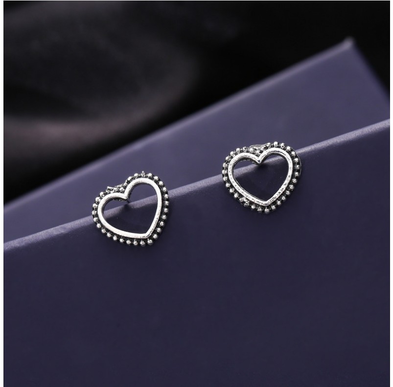 Retro Moon Heart Triangle Geometric Water Drop Ear Studs 6 Pairs display picture 6