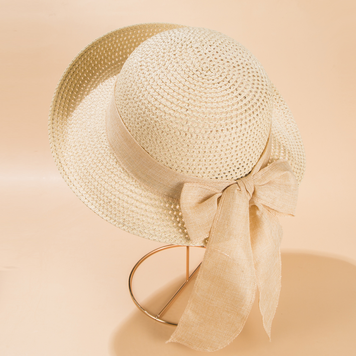 2022 New Bow Decoration Straw Woven Sun Protection Hat Female display picture 2