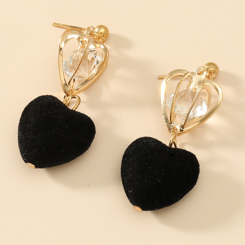 Fashion Original Hollow Crown Inlaid Zircon Suede Heart Shaped Eardrops display picture 6