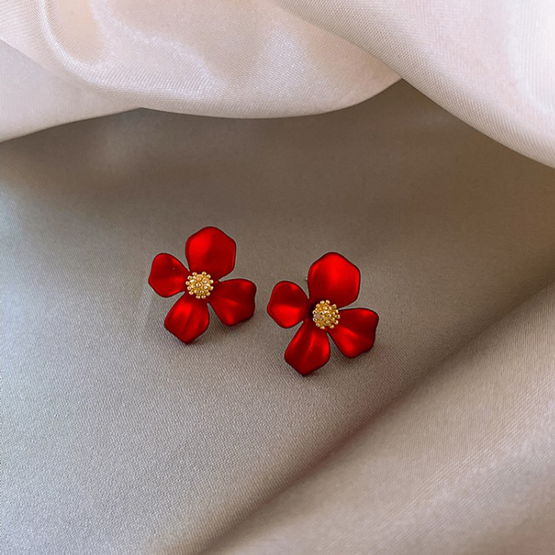 Fashion Red Petals Cute Small Four-petal Flower Alloy Stud Earrings display picture 2