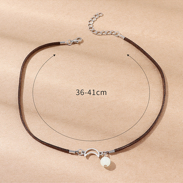Women's Fashion Moon Pu Leather Alloy Pendant Necklace Glass Bead Necklaces display picture 3
