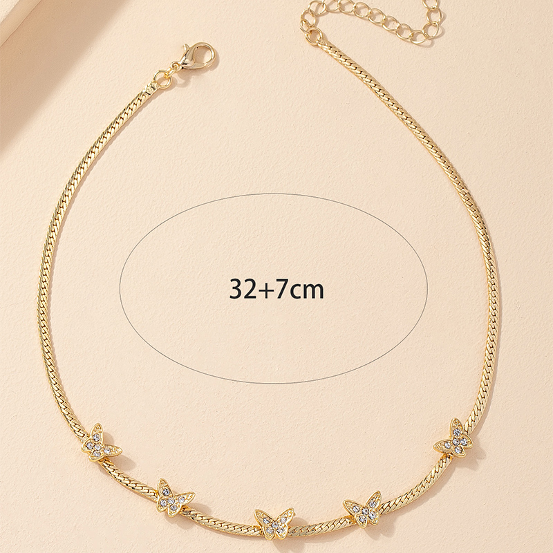 Japanese And Korean Series Internet Celebrity Diamond Butterfly Necklace Female Sweet Cool Style Micro Diamond Simple Design Clavicle Chain display picture 3