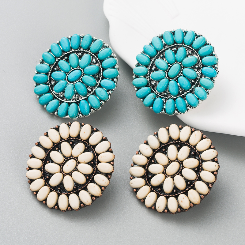 Fashion Turquoise Blue White Beads Alloy Stud Earrings display picture 2