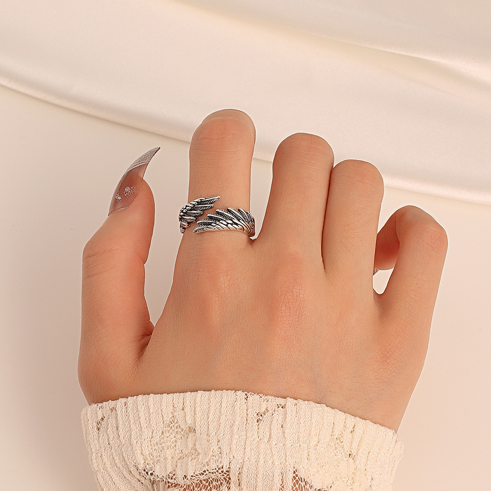 Fashion Wings Alloy No Inlaid Women's Ring display picture 4