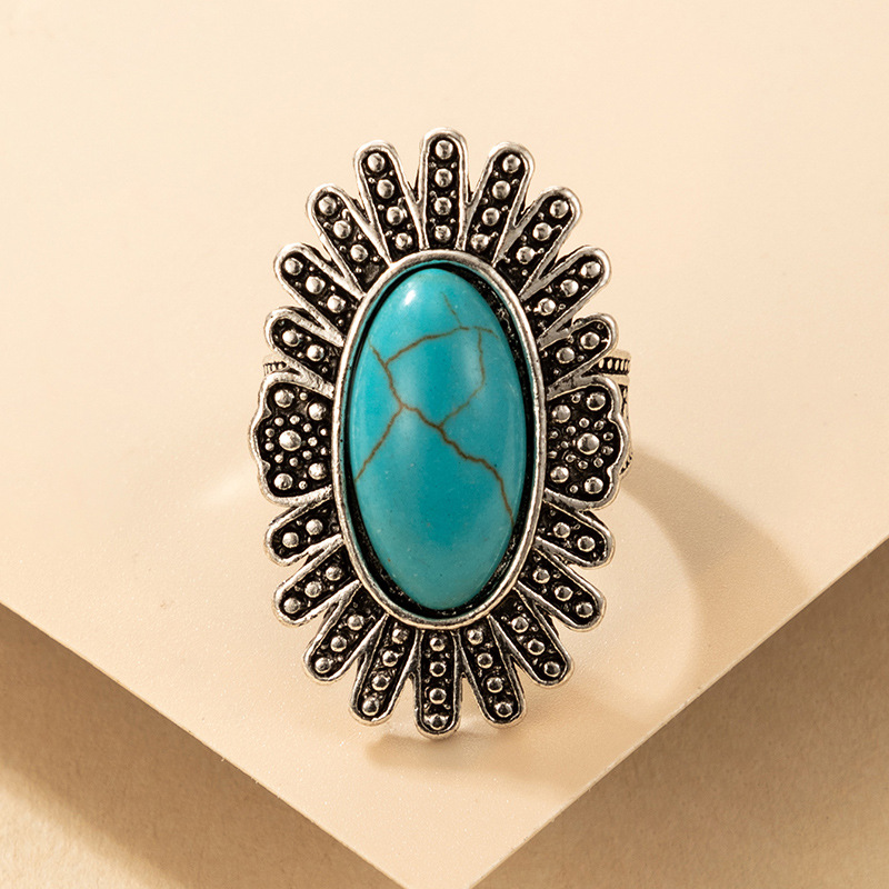 New Retro Style Inlaid Oval Turquoise Alloy Ring display picture 1