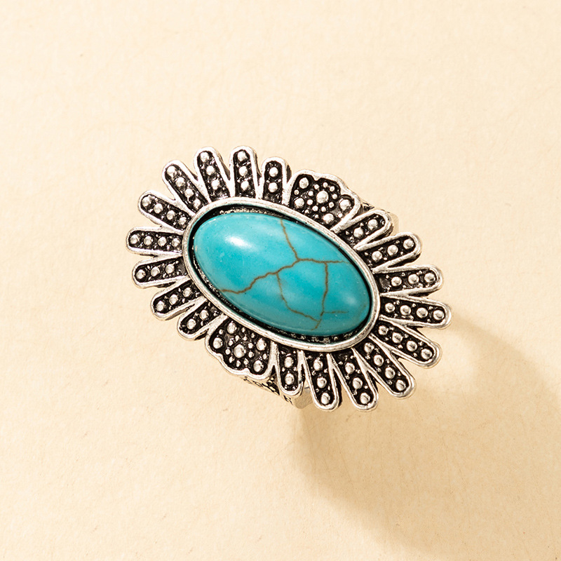 New Retro Style Inlaid Oval Turquoise Alloy Ring display picture 2