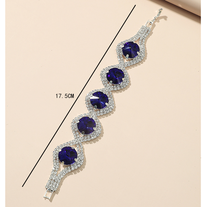 Fashion White Collar Claw Chain Rhinestone-encrusted Gem Bracelet display picture 6