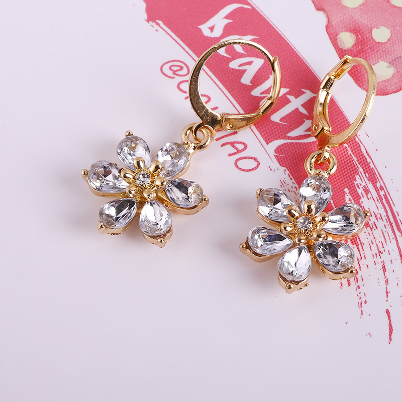 Fashion Elegant Ornament Crystal Flowers Shape Earrings And Necklace Set display picture 4
