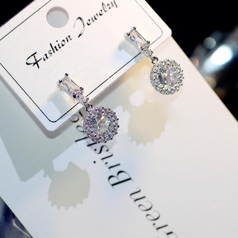 Mode Oreille Ornement Inlay Strass Ronde Cristal Zircon Boucles D'oreilles display picture 3