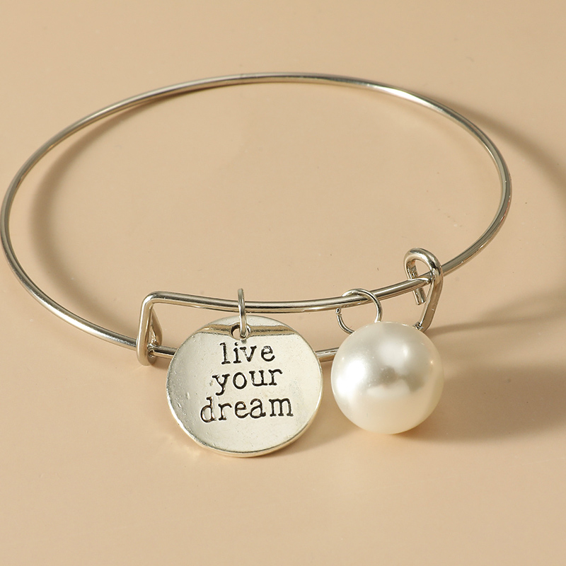 Fashion Original Simple Letter Tag Round Pearl Alloy Bracelet display picture 3