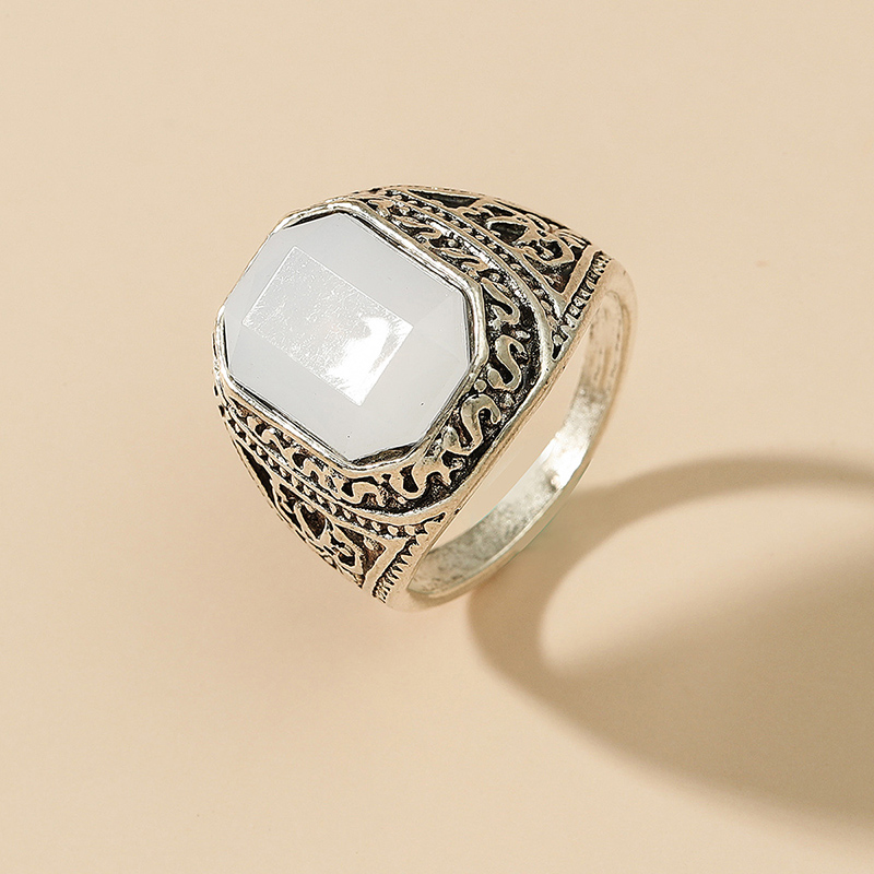 Fashion Ethnic Retro Vintage Carved Big White Geometric Stone Ring display picture 1