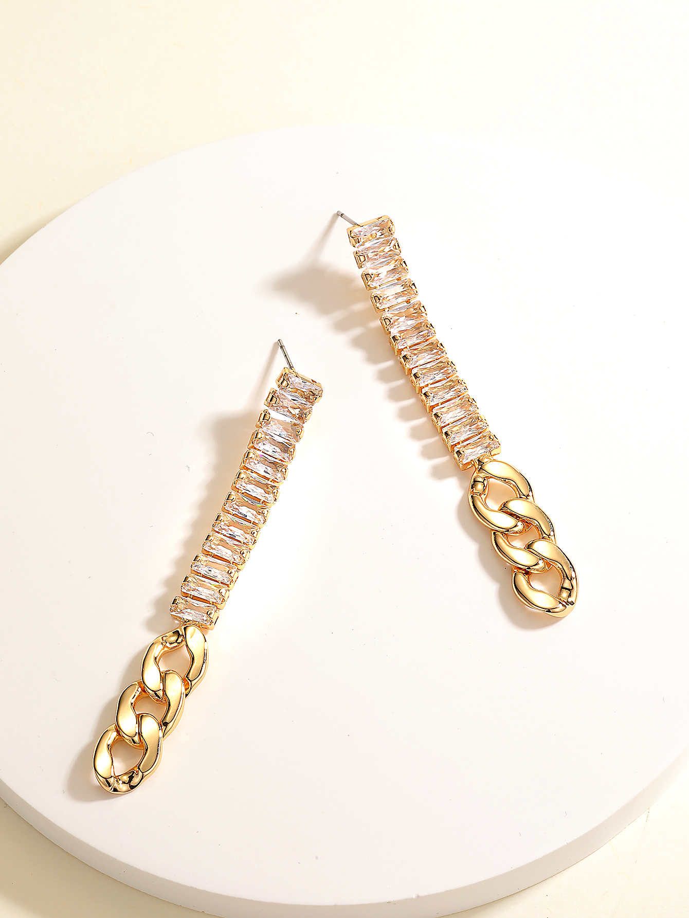 Fashion Long Tassel Copper Plating 18k Gold Zircon Metal Chain Earrings display picture 2