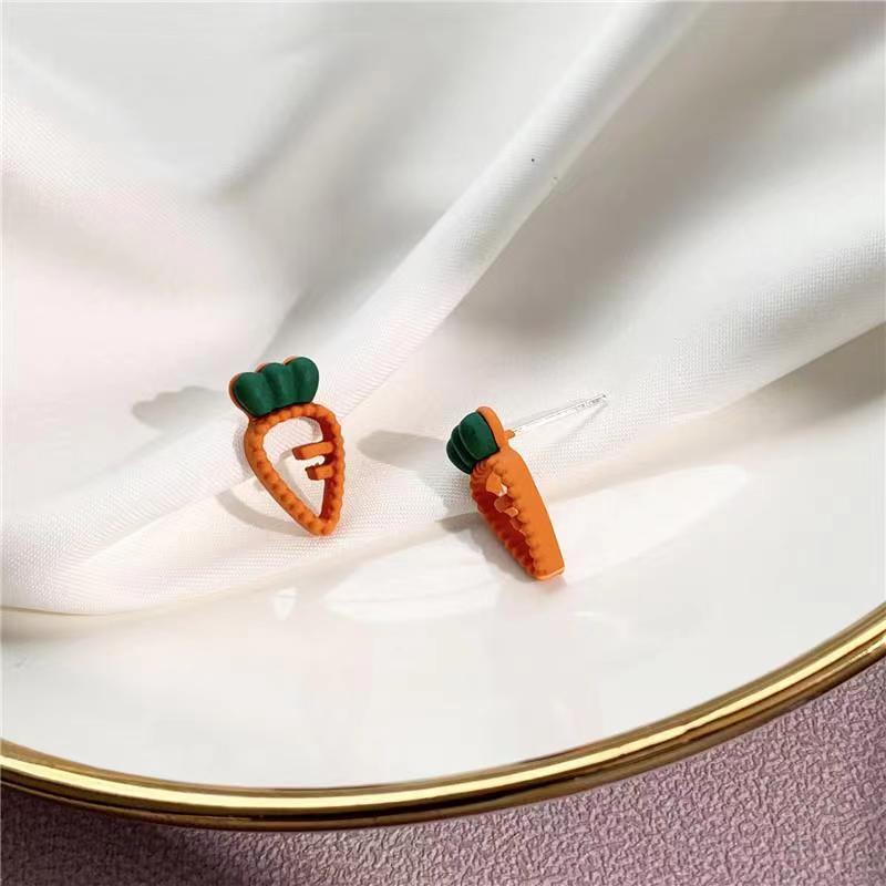 Fashion Cute Cartoon Carrot Shaped Ear Studs Simple display picture 2