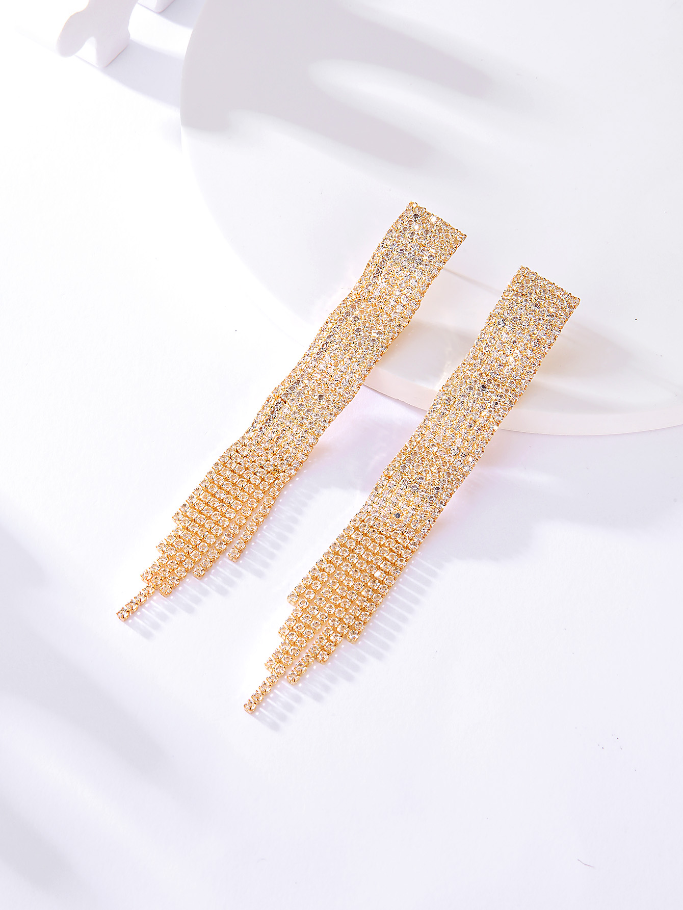New Fashion Copper Electroplated 18k Rhinestone Long Tassel Earrings display picture 4