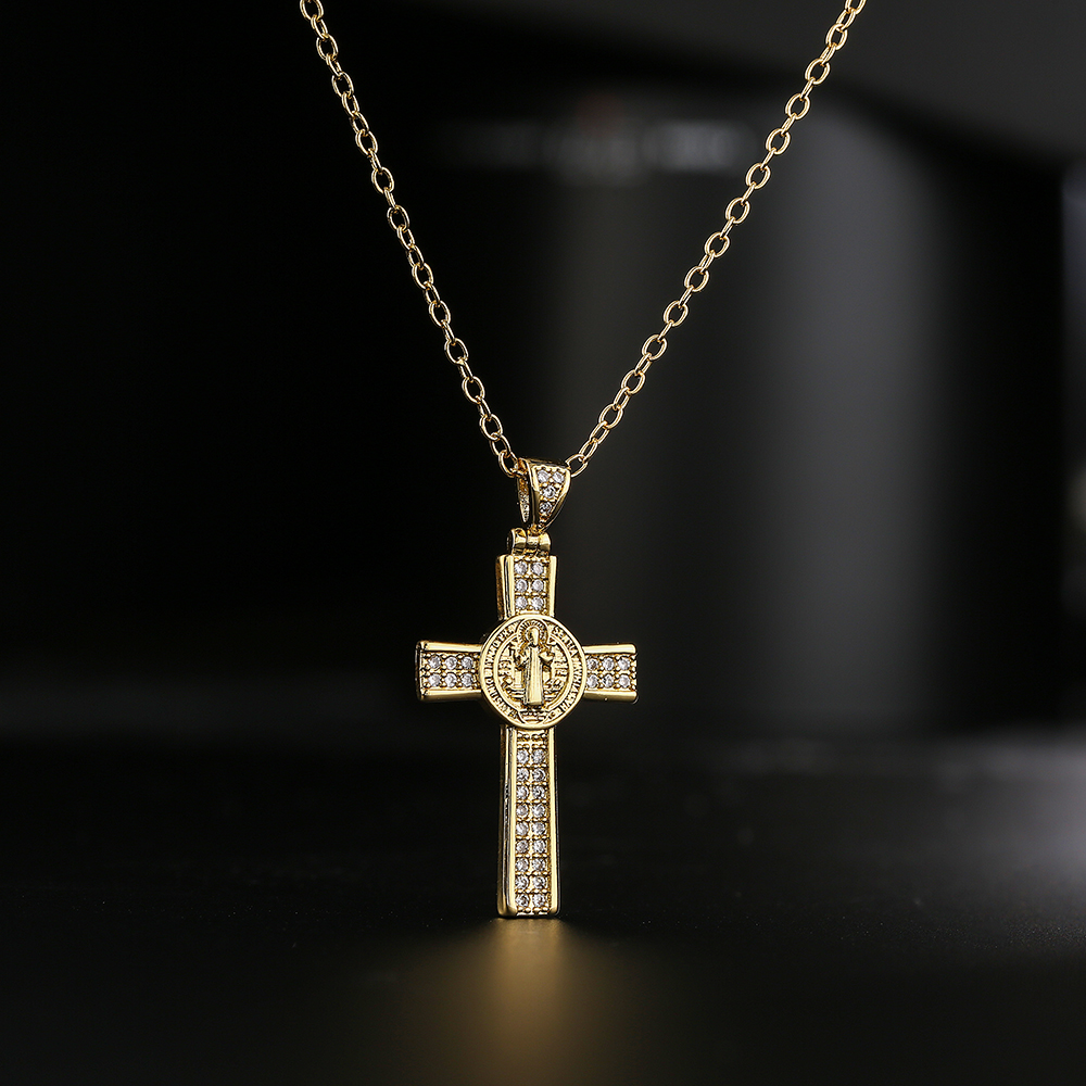 Fashion Copper 18k Gold Plating Zircon Cross Pendant Necklace display picture 3
