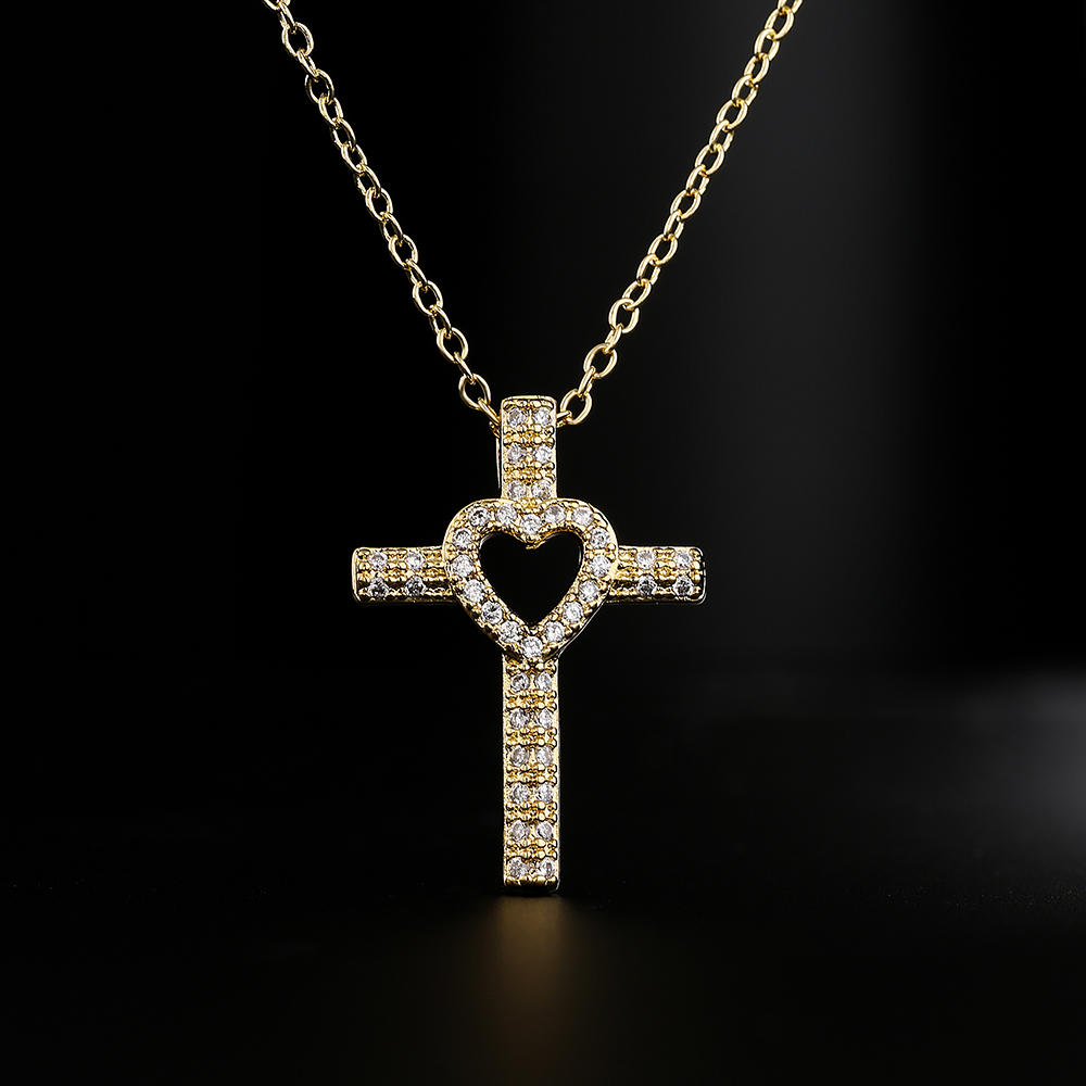 Fashion Copper 18k Gold Heart-shaped Zircon Cross Pendant Necklace display picture 2