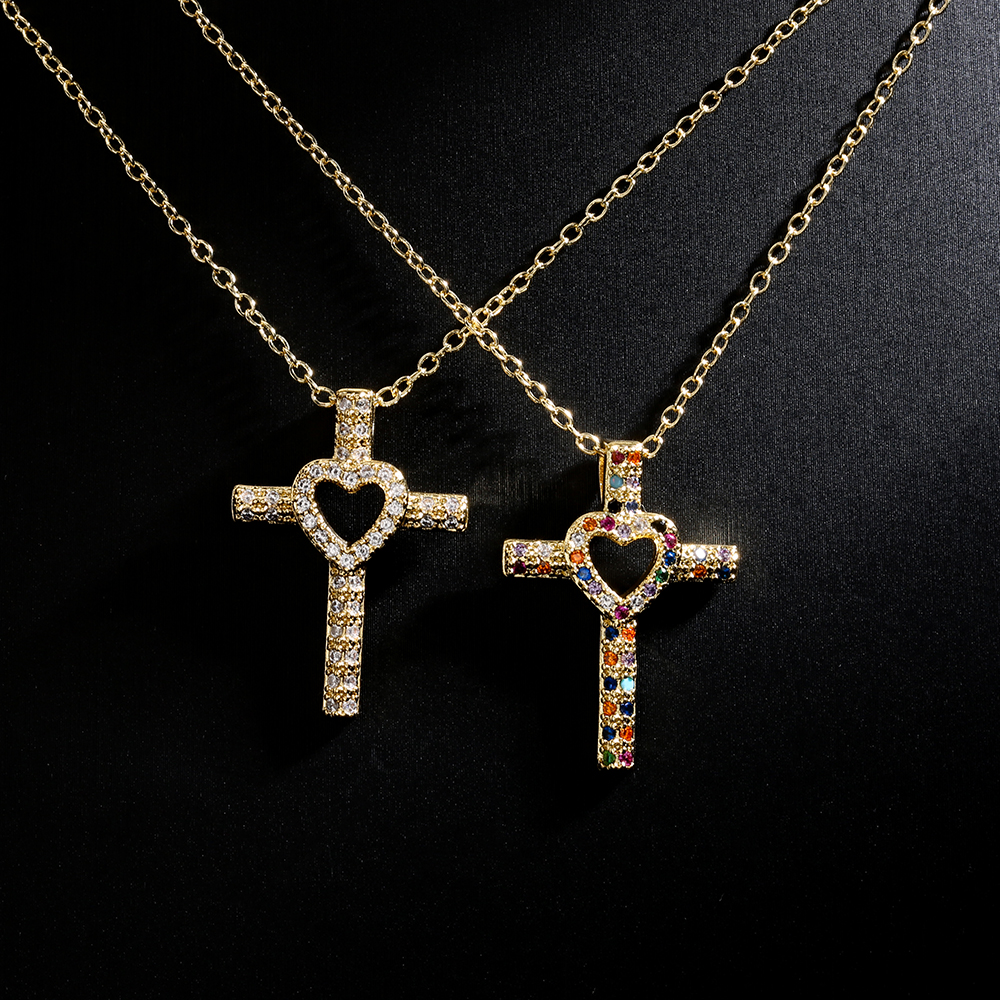 Fashion Copper 18k Gold Heart-shaped Zircon Cross Pendant Necklace display picture 4