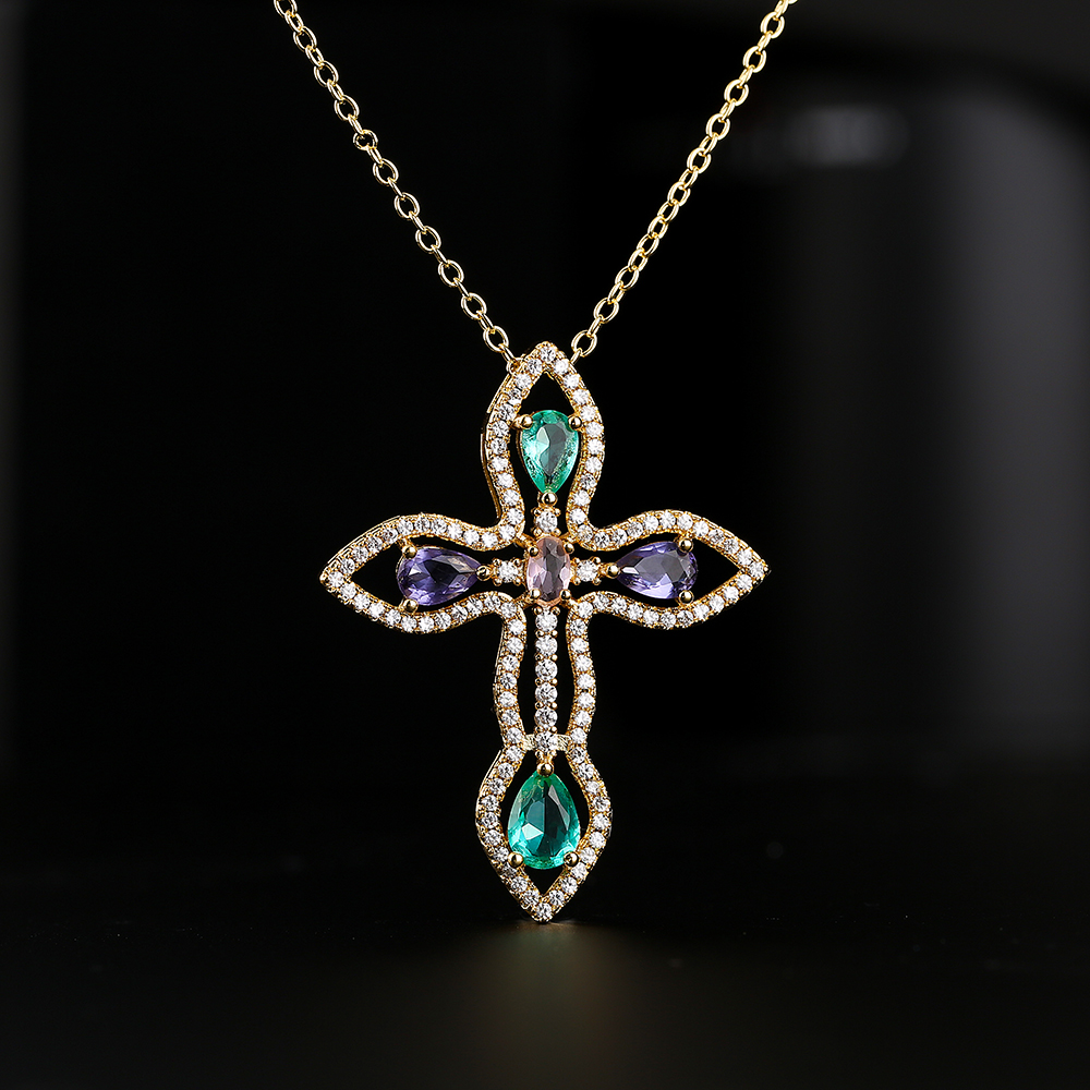 Fashion Copper 18k Gold Micro Inlaid Zircon Cross Pendant Necklace display picture 3