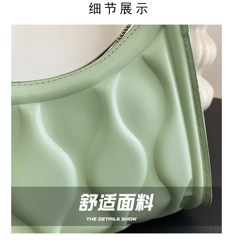 Summer Small New Fashion Embossing Solid Color Shoulder Underarm Messenger Bag display picture 3