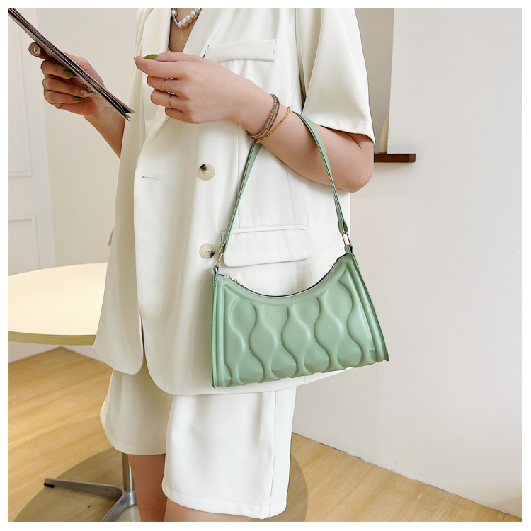 Summer Small New Fashion Embossing Solid Color Shoulder Underarm Messenger Bag display picture 11
